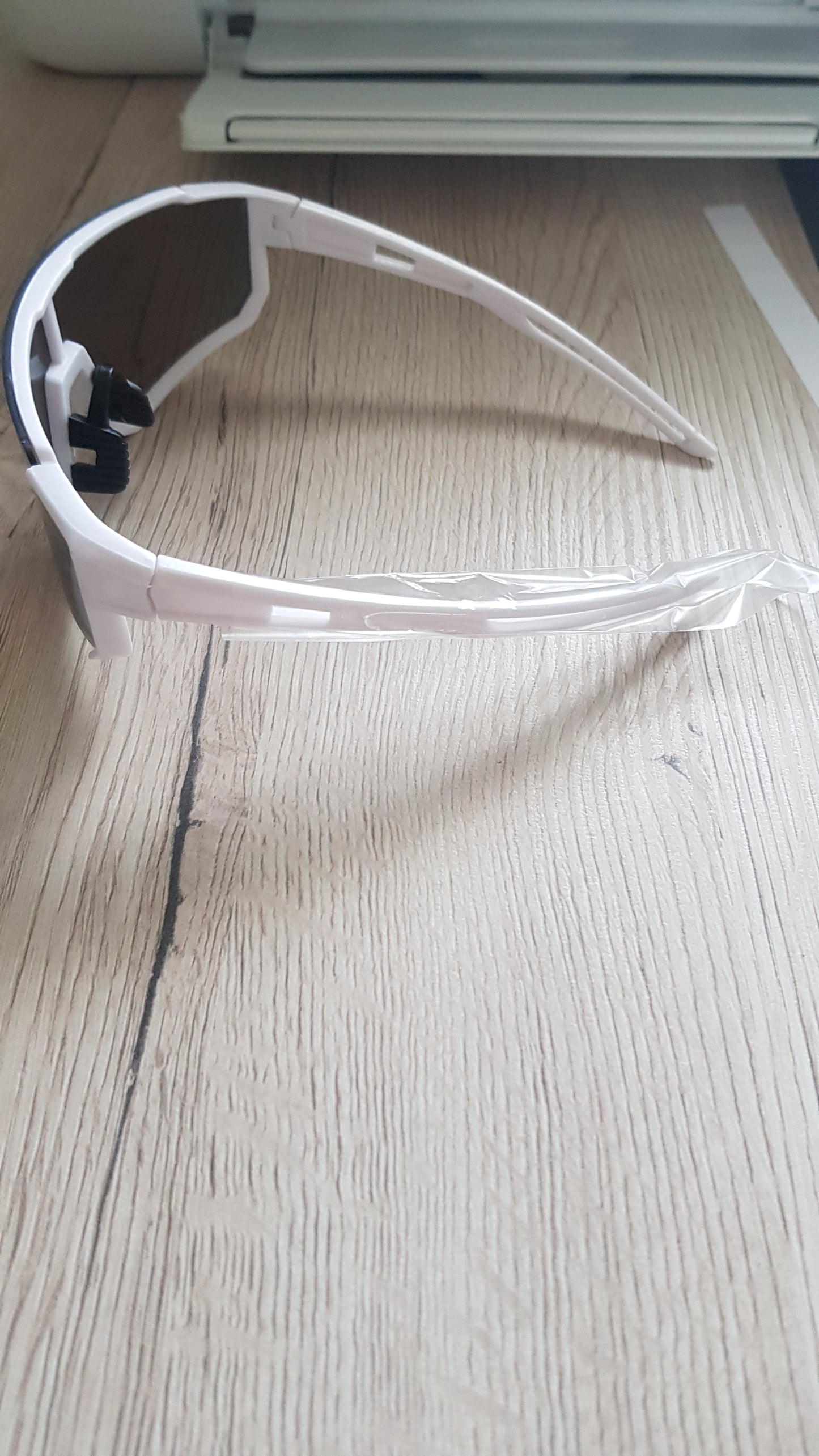 Lunette blanche