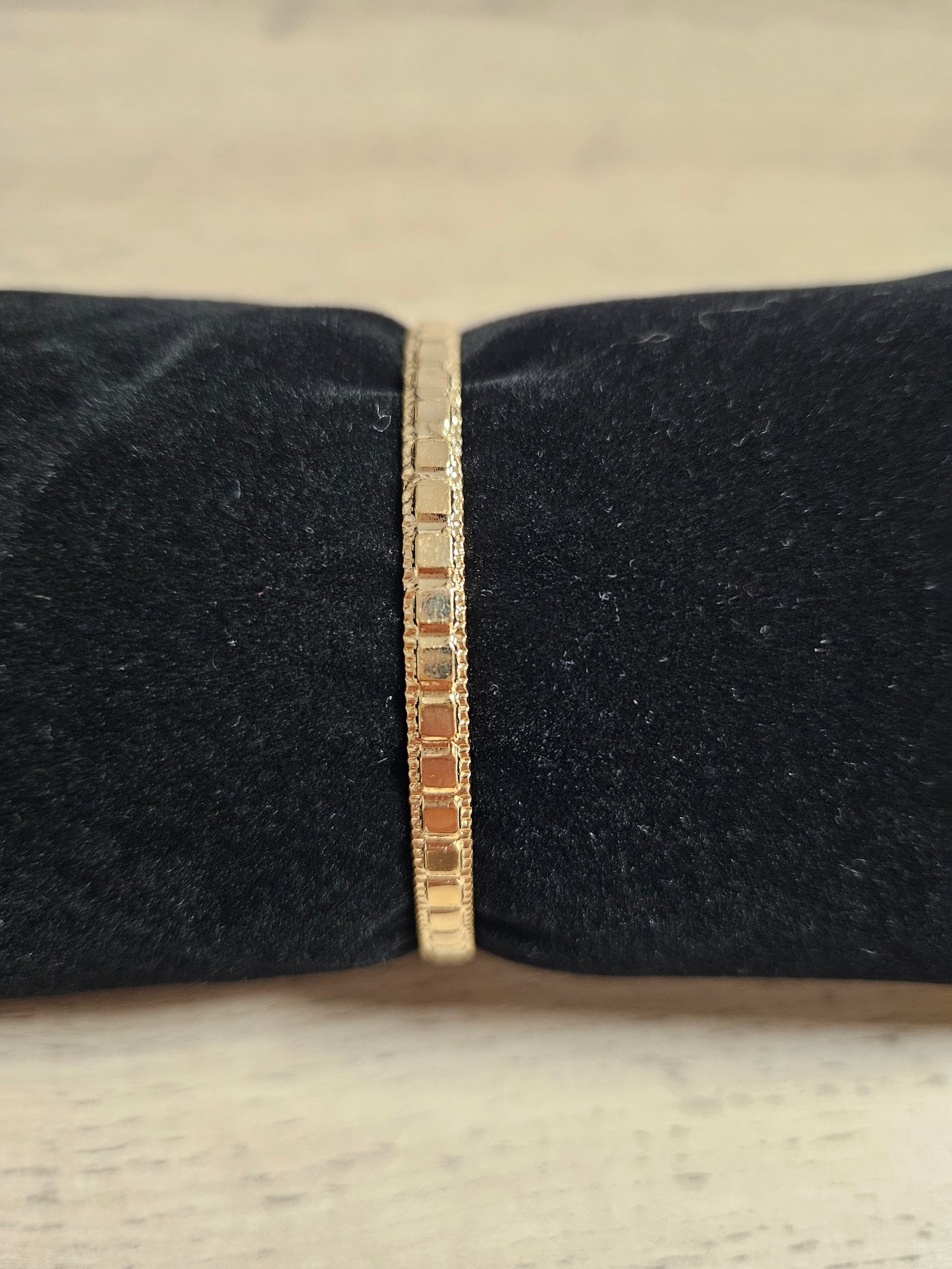 Bracelet motifs carrés