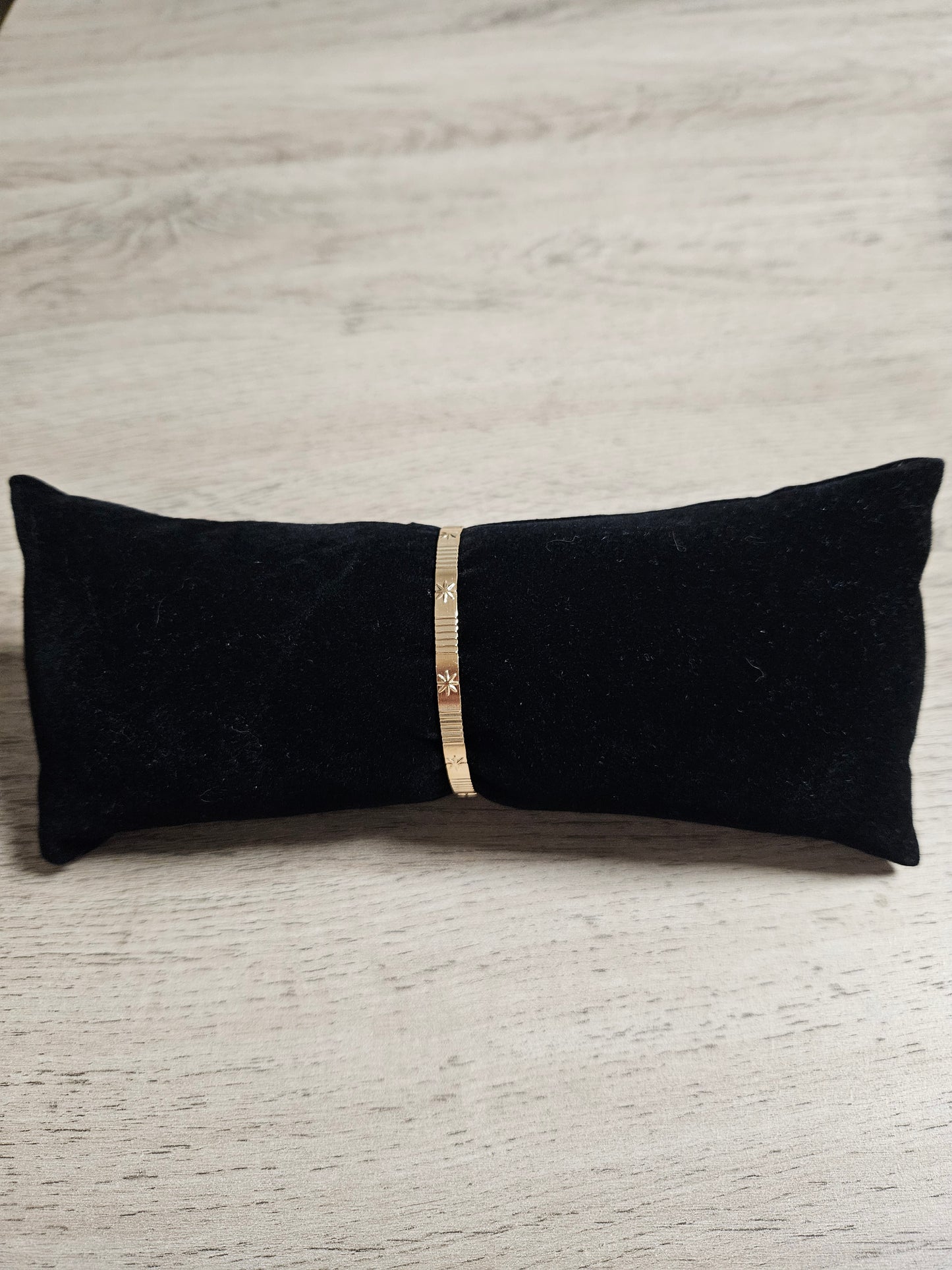 Bracelet motifs lignes et étoiles 🌟