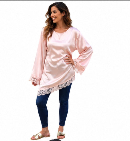 Top long à dentelle