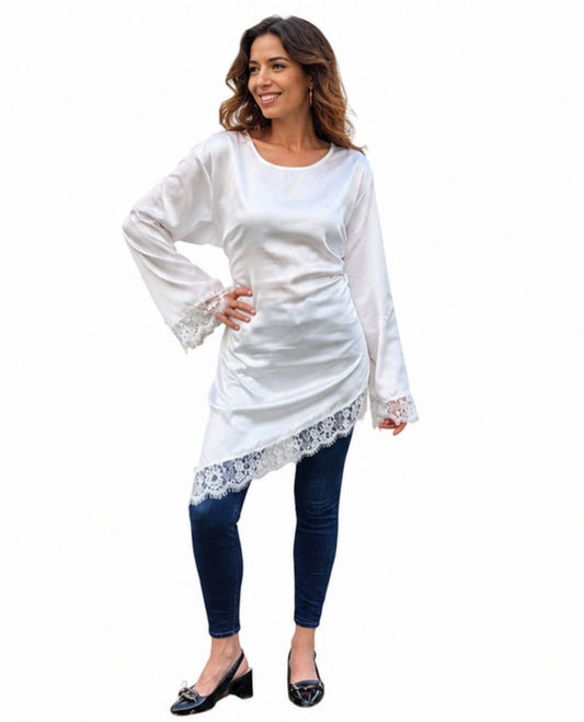 Top long à dentelle